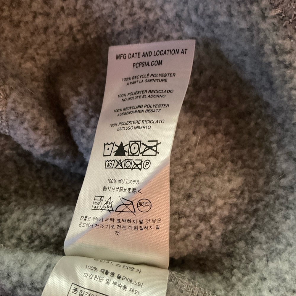 Patagonia Women’s Heather Gray Quarter-Zip Fleece Size Medium - Picture 9 of 9